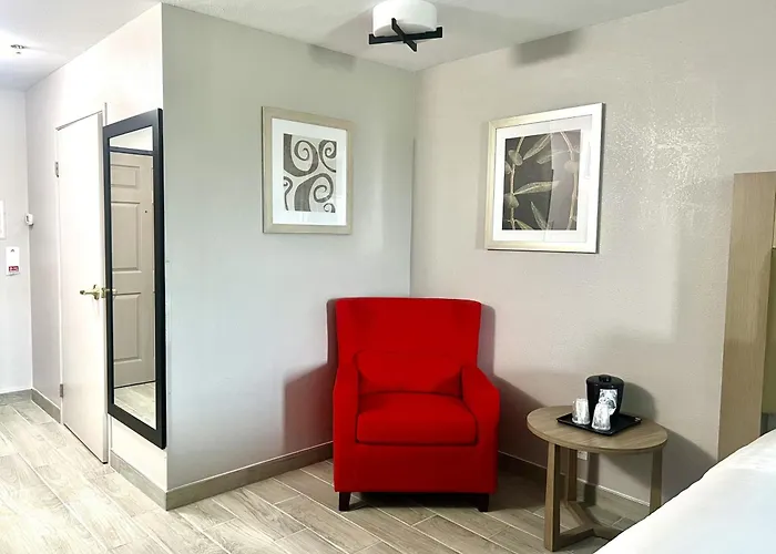 Country & By Radisson, Worth, Tx Hotel 4*