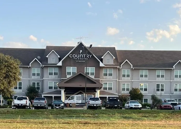 Country & By Radisson, Worth, Tx Hotel 4*