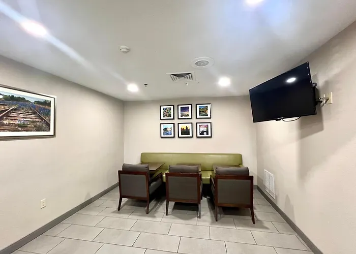 Country & By Radisson, Worth, Tx Hotel