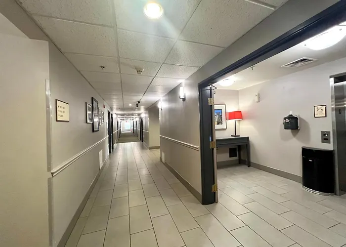 Country & By Radisson, Worth, Tx Hotel 4*