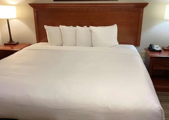 Hotel Country & By Radisson, Worth, Tx Fort Worth