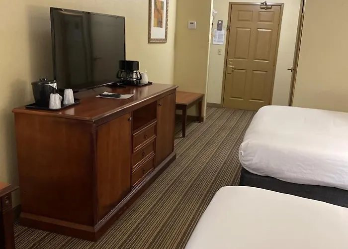 Hotel Country & By Radisson, Worth, Tx