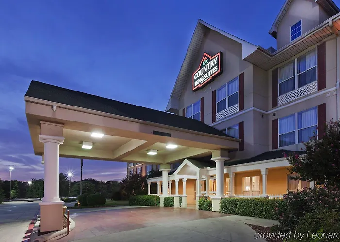 Hotel Country & By Radisson, Worth, Tx 4*