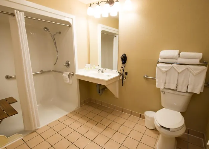 Hotel Country & By Radisson, Worth, Tx 4*